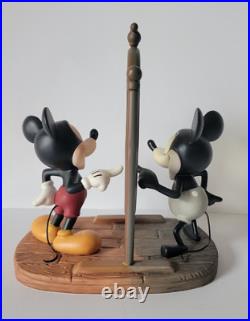 1994 Disney 75th Birthday WDCC Mickey Mouse Then & Now Figurine Plane Crazy