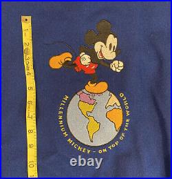 DISNEY Millenium Mickey Walt Disney Classics Collection 2000 Cast member jacket