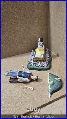 Defective Wdcc Snow White And The Seven Dwarfs A Kiss Brings Love A Prin G3d