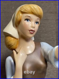 Disney Classics Collection Cinderella They Can't Stop Me From Dreaming COA BOX