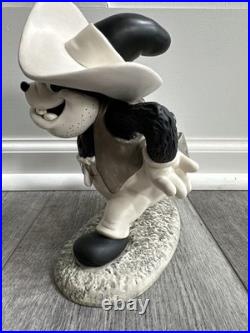 Disney Classics Collection Peg Leg Pete Two Gun Mickey Ornery Outlaw