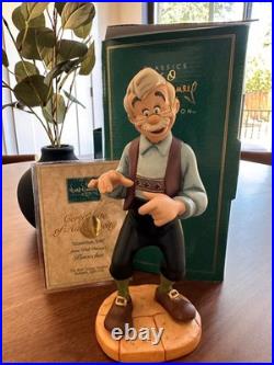 Disney Classics Collection Pinocchio'Good-bye Son' Geppetto Ceramic Figurine