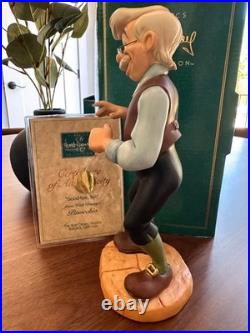Disney Classics Collection Pinocchio'Good-bye Son' Geppetto Ceramic Figurine