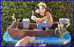 Disney LARGE FISHING FOLLIES GOOFY AND WILBUR IN BOAT boxed L. E. 17/1000 mint