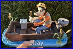 Disney LARGE FISHING FOLLIES GOOFY AND WILBUR IN BOAT boxed L. E. 17/1000 mint