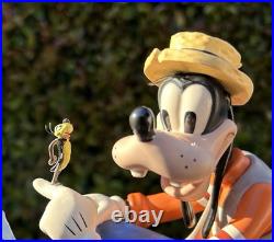 Disney LARGE FISHING FOLLIES GOOFY AND WILBUR IN BOAT boxed L. E. 17/1000 mint