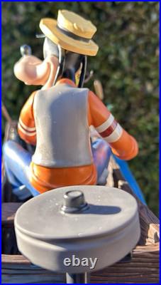 Disney LARGE FISHING FOLLIES GOOFY AND WILBUR IN BOAT boxed L. E. 17/1000 mint
