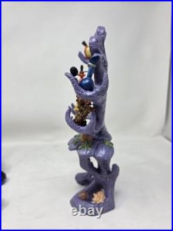 Disney Villains WDCC Ursula at Vanity Devilish Diva Member Sculpture