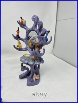 Disney Villains WDCC Ursula at Vanity Devilish Diva Member Sculpture
