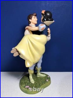 Disney WDCC A FAIRY TALE ENDING Snow White & Prince 4024300 withBox & COA