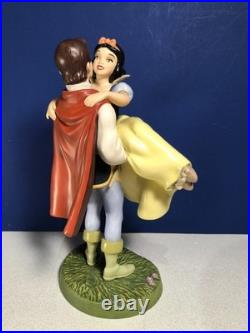 Disney WDCC A FAIRY TALE ENDING Snow White & Prince 4024300 withBox & COA