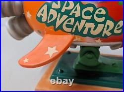 Disney WDCC Lilo & Stitch Storefront Spaceship Figurine