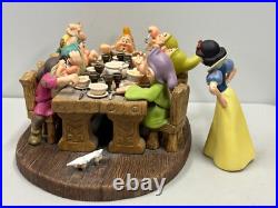 Disney WDCC Snow White & The Seven Dwarfs Soup's On Figurine LE 1396/1937