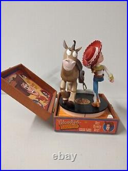 Disney WDCC Toy Story 2 Jessie & Bullseye withRecord Base Figurine Set