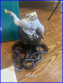Disney WDCC Ursula'We Made a Deal' Figurine withCertificate & Charm The Little Me