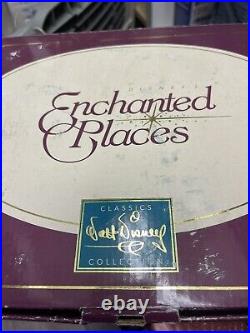 Disney's Enchanted Places Geppetto's Toy Shop Walt Disney Classic Collection