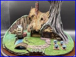 Disney's Enchanted Places Sleeping Beauty Woodcutter's Cottage MX975 w\Box