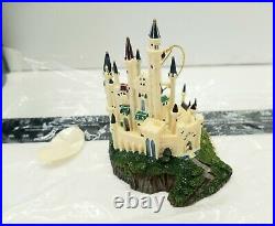 Enchanted Places Classics Walt Disney Collection Sleeping Beauty's Castle with COA