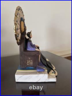 Enthroned Evil Evil Queen figurine WDCC (Walt Disney Classics Collection)