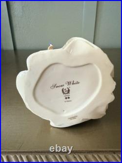 New in Box Walt Disney's Snow White with Blue Bird Lenox Classics