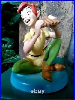 PETER PAN WDCC FOREVER YOUNG DISNEY FIGURINE, Brand New, MIB withlitho and COA