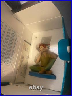 Peter Pan Forever Young Figurine 2005 Walt Disney Classics Collection 4002444 Peter Pan Forever Young Figurine 2005 Walt Disney Classics Collection 4002444