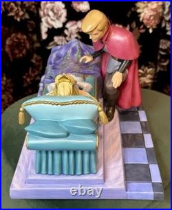 RARE WDCC Sleeping Beauty Love's First Kiss LE 783/1959 BOX/COA REPAIRED