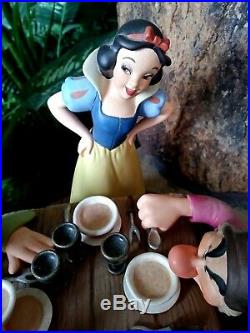 SNOW WHITE & SEVEN DWARFS WDCC FIGURINE, SOUP'S ON, BRAND NEW, MIB withC. O. A