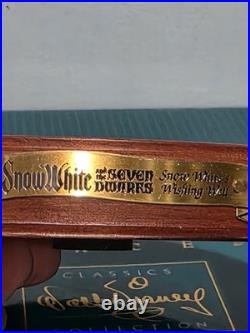 Snow White's Wishing Well Walt Disney Classics Collection WDCC Enchanted Places