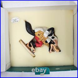 Three Little Pigs & Big Bad Wolf Figurine Set Walt Disney Classics Collection