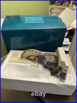 Very Rare Walt Disney Classics-Queen/Reine-New in Box, with COA #1212069