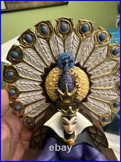 Very Rare Walt Disney Classics-Queen/Reine-New in Box, with COA #1212069 Very Rare Walt Disney Classics-Queen/Reine-New in Box, with COA #1212069