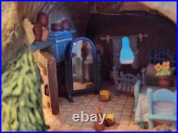 Vintage WDCC Winnie the Pooh Enchanted House PRISTINE Condition with COA