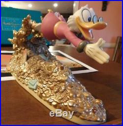W. Disney Uncle Scrooge McDuck in Pool of Riches Classic Coll. Figurine Statue