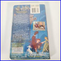 WALT DISNEY CLASSIC 2002 Clam Shell VHS Tape The Hunchback of Notre Dame II New