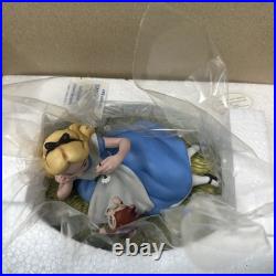 WDCC Alice And Dinah Riverbank Reverie Figurine In Wonderland 4007375 New
