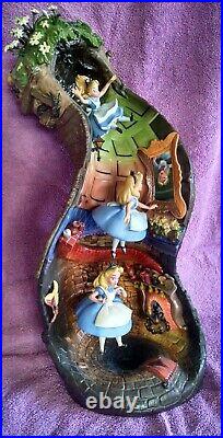 WDCC Alice & Dinah Down the Rabbit Hole from Alice in Wonderland COA LE