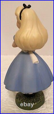 WDCC Alice from Alice in Wonderland Yes Your Majesty NIB with COA