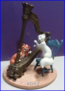 WDCC Aristocats 35th Anniversary Plucking the Heartstrings Limited Edition