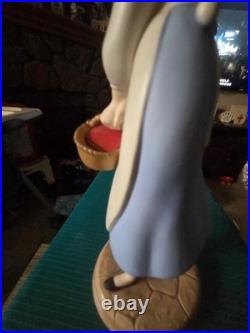 WDCC Belle Dreaming Of A Great Wide Somewhere 10th Anniversary 2001