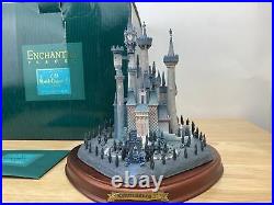 WDCC Cinderella A CASTLE FOR CINDERELLA Enchanted Places with Box & COA (Read)