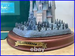 WDCC Cinderella A CASTLE FOR CINDERELLA Enchanted Places with Box & COA (Read)