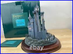 WDCC Cinderella A CASTLE FOR CINDERELLA Enchanted Places with Box & COA (Read)