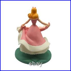 WDCC Cinderella Isn't It Lovely Do You Like It Disney Limited to 1500 NIB