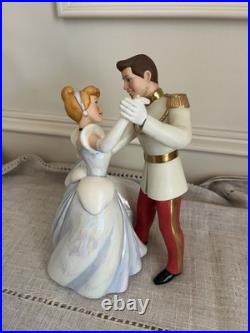 WDCC Cinderella & Prince Charming'So This Is Love' Figurine Box And COA