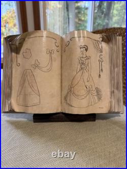 WDCC Cinderella Sewing Book Walt Disney Classics Collection With Stand