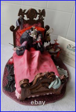 WDCC Cruella It's that De Vil Woman! 101 Dalmatians LE #551 COA