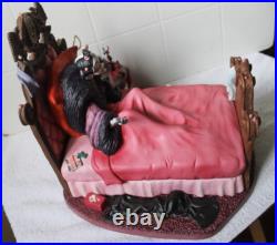 WDCC Cruella It's that De Vil Woman! 101 Dalmatians LE #551 COA