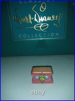 WDCC DISNEY HUNTSMAN & HEART BOX Deadly Intent from Snow White and the Seve