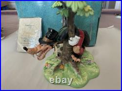 WDCC DISNEY WHO'S AFRAID OF THE BIG BAD WOLF Limited Edition with box COA WDCC DISNEY WHO'S AFRAID OF THE BIG BAD WOLF Limited Edition with box COA